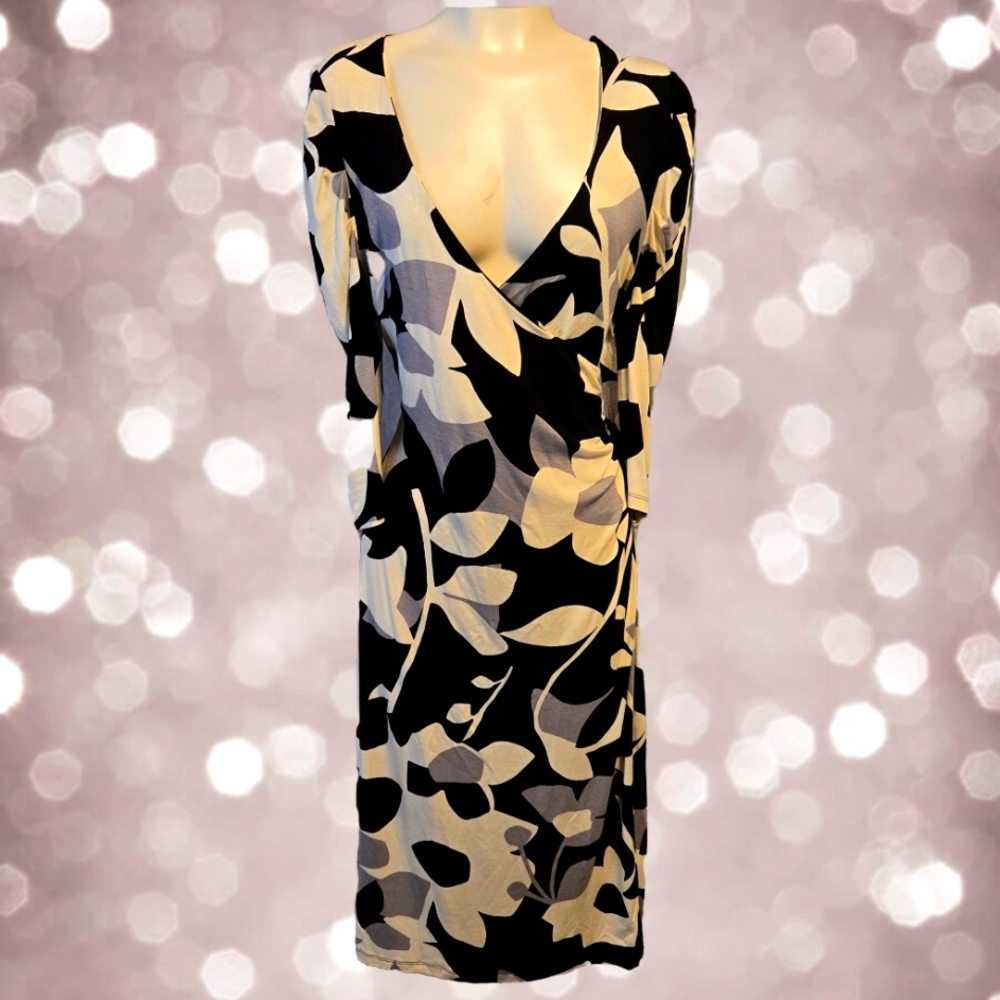 Kenneth Cole Dress‎ - Size Medium